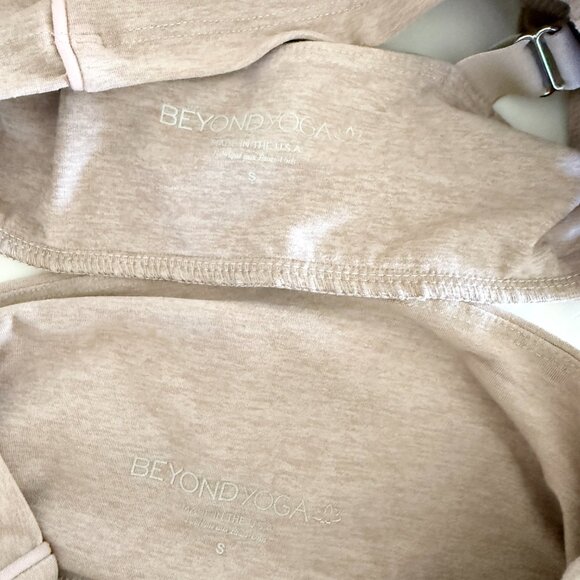 Beyond Yoga Spacedye Pipe Up Bra and Midi Legging - Size S - Picture 10 of 10